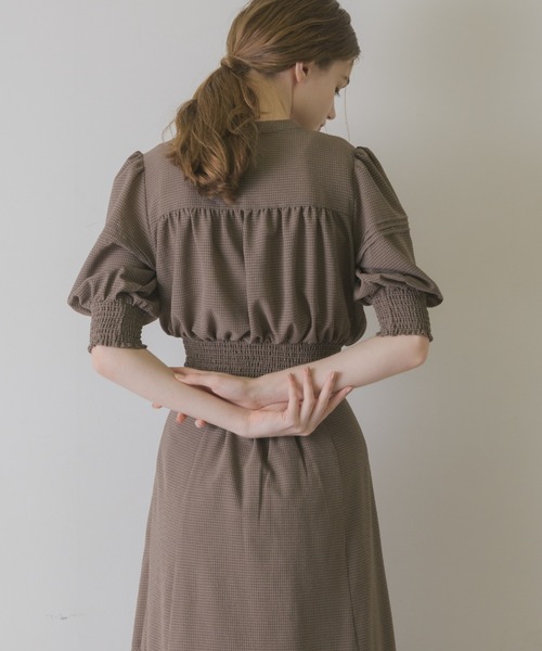 idem(イデム)の「sheer check volume blouse/シアーチェックブラウス(シャツ/ブラウス・レディース・ベージュ/ブラウン/ブルー・FREE)」の8枚目の写真