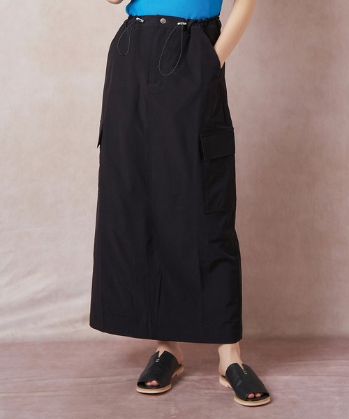 Lull（ルル）の「【Lull / ルル】撥水・速乾 / ナイロンカーゴスカート（スカート・レディース・ブラック/ライトカーキ・ONESIZE）」の5枚目の写真