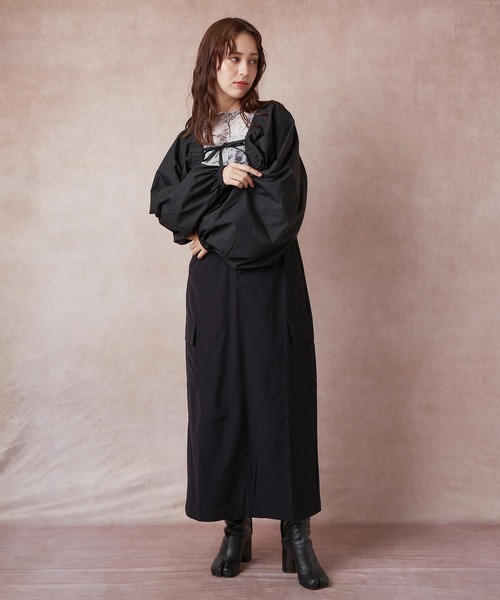 Lull（ルル）の「【Lull / ルル】撥水・速乾 / ナイロンカーゴスカート（スカート・レディース・ブラック/ライトカーキ・ONESIZE）」の7枚目の写真