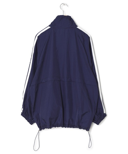 w closet（ダブルクローゼット）の「袖ラインナイロンジャケット（ブルゾン・レディース・ネイビー/サックスブルー/オフホワイト/エンジ/ブラック/カーキ・FREE）」の19枚目の写真