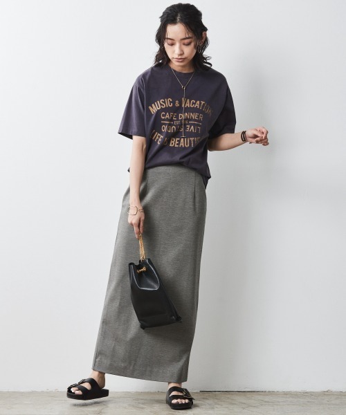 CHIC STYLE(シックスタイル)の「<大きいサイズ>綿100%ピグメント染ロゴプリントTシャツ シックスタイル(Tシャツ/カットソー・レディース・パープル/ネイビー系・5L/LL/4L/L/3L)」の8枚目の写真