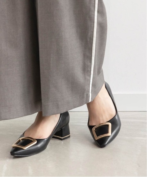 RANDA（ランダ）の「ゴールドパーツパンプス（パンプス・レディース・アイボリー/ブラック/グレイッシュベージュ/グレー/ベージュ・22.5/23/23.5/24/24.5/25/25.5/22）」の7枚目の写真