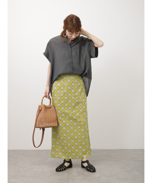 Lugnoncure（ルノンキュール）の「ポリ麻ギャザーブラウス（シャツ/ブラウス・レディース・チャコールグレー/オフホワイト/ピンク/ネイビー・F）」の8枚目の写真