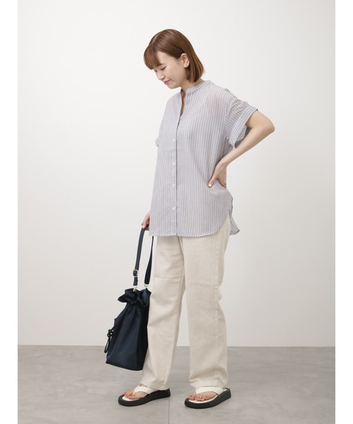 Lugnoncure（ルノンキュール）の「ポリ麻ギャザーブラウス（シャツ/ブラウス・レディース・チャコールグレー/オフホワイト/ピンク/ネイビー・F）」の11枚目の写真