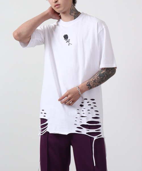 REGIEVO(レジエボ)の「REGIEVO ローズ刺繍古着風ビンテージTシャツ 半袖(Tシャツ/カットソー・メンズ・ブラック/オフホワイト・M/L)」の3枚目の写真