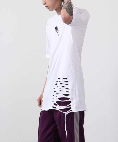 REGIEVO(レジエボ)の「REGIEVO ローズ刺繍古着風ビンテージTシャツ 半袖(Tシャツ/カットソー・メンズ・ブラック/オフホワイト・M/L)」の6枚目の写真