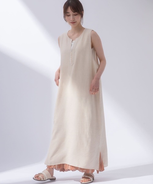 AnNet(アネット)の「麻混 パールボタン ノースリーブ ワンピース(ワンピース・レディース・ベージュ/ブラック・4L/3L)」の7枚目の写真