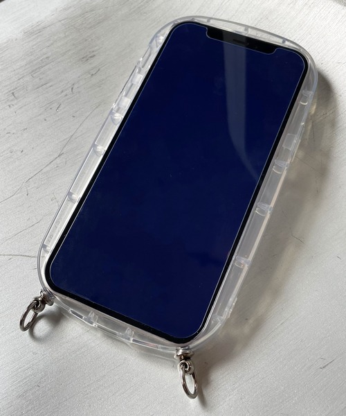 SPINNS(スピンズ)の「【選べるスマホショルダー】ストラップホール付き ぷくクリアスマホケース(スマホケース/カバー・レディース・クリア・11/12/13/14/7h/14.5/13.5)」の3枚目の写真