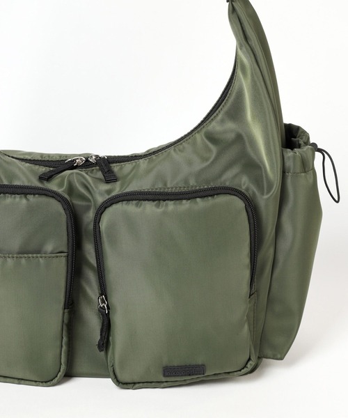 niko and...（ニコアンド）の「オリジナルダブルポケットショルダーバッグ（ショルダーバッグ・レディース・カーキ/ブラック/グレー・0）」の7枚目の写真