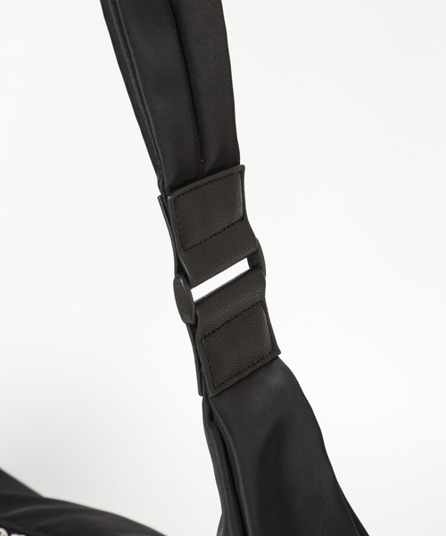 niko and...（ニコアンド）の「オリジナルダブルポケットショルダーバッグ（ショルダーバッグ・レディース・カーキ/ブラック/グレー・0）」の11枚目の写真