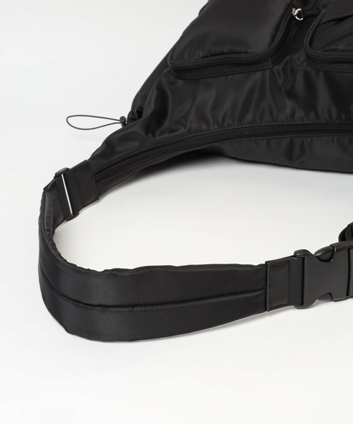 niko and...（ニコアンド）の「オリジナルダブルポケットショルダーバッグ（ショルダーバッグ・レディース・カーキ/ブラック/グレー・0）」の19枚目の写真