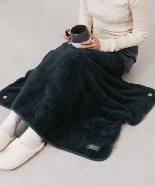 emesuelee（エメスーリー）の「4wayふわふわモフモフブランケットS（ブランケット・レディース・モスグリーン/アイボリー/モカ/ライトグレー/ブルー・フリー）」の4枚目の写真