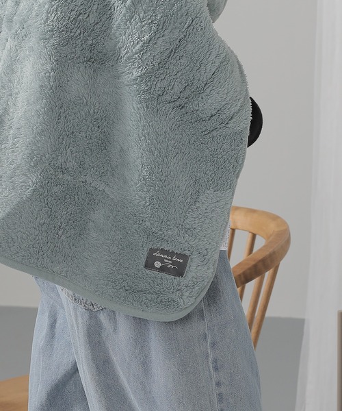 emesuelee（エメスーリー）の「4wayふわふわモフモフブランケットS（ブランケット・レディース・モスグリーン/アイボリー/モカ/ライトグレー/ブルー・フリー）」の11枚目の写真