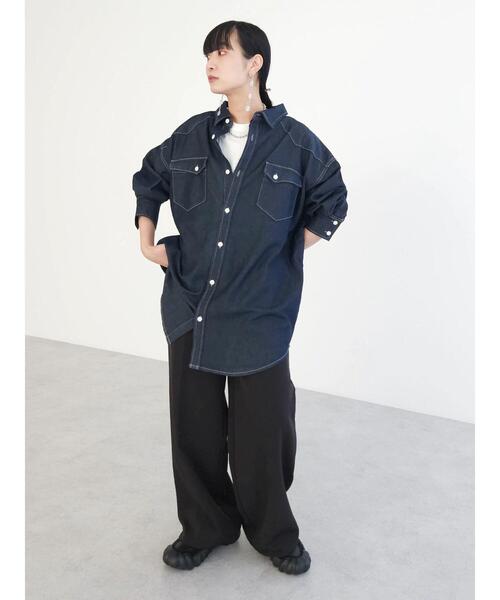 Green　Parks（グリーンパークス）の「ウエスタンBigデニムシャツ（チュニック・レディース・ダークインディゴブルー/インディゴブルー・FREE）」の21枚目の写真