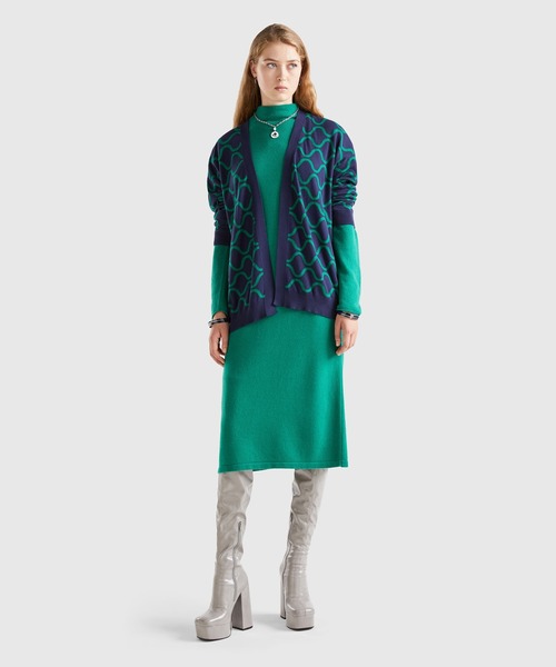 BENETTON (UNITED COLORS OF BENETTON)(ベネトンユナイテッドカラーズオブベネトン)の「ウェーブボーダーニットカーディガン(カーディガン/ボレロ・レディース・ネイビー・SMALL/LARGE/MEDIUM)」の4枚目の写真