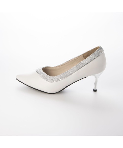 Realta（レアルタ）の「Realta(レアルタ)6.5cmヒールクロスラインアシンメトリーメッキヒールパンプス（パンプス・レディース・ブラック/ホワイト・L/LL/M/S）」の8枚目の写真