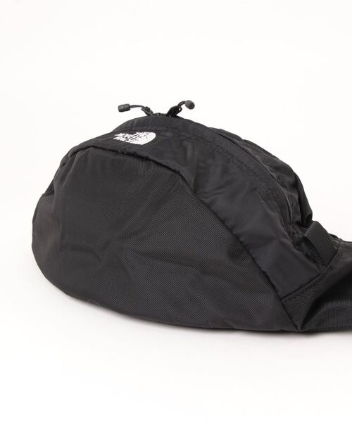 THE NORTH FACE（ザノースフェイス）の「【THE NORTH FACE/ザ ノースフェイス】スウィープ（ボディバッグ/ウエストポーチ・レディース・ブラック/ベージュ・FREE）」の4枚目の写真