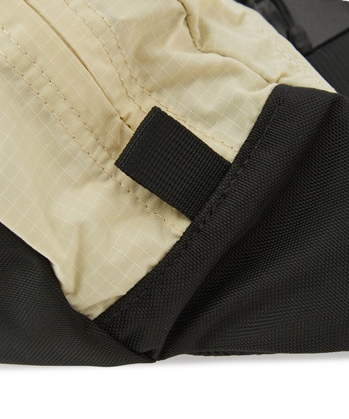 THE NORTH FACE（ザノースフェイス）の「【THE NORTH FACE/ザ ノースフェイス】スウィープ（ボディバッグ/ウエストポーチ・レディース・ブラック/ベージュ・FREE）」の11枚目の写真