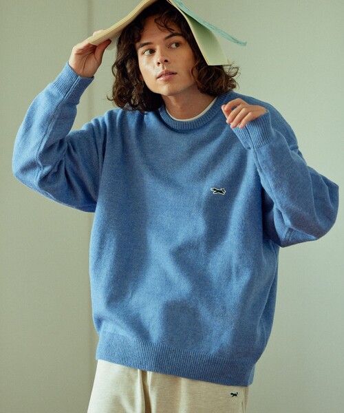 TOWNCRAFT（タウンクラフト）の「TOWN CRAFT/タウンクラフト 別注 リラックスフィット ワンポイントロゴ クルーネックニットプルオーバー/ロゴニット/ビックシルエット/アクリルニット（ニット/セーター・メンズ・ベージュ/ブラック/ホワイト/サックスブルー/オレンジ/グリーン/チャコール・MEDIUM/LARGE）」の19枚目の写真