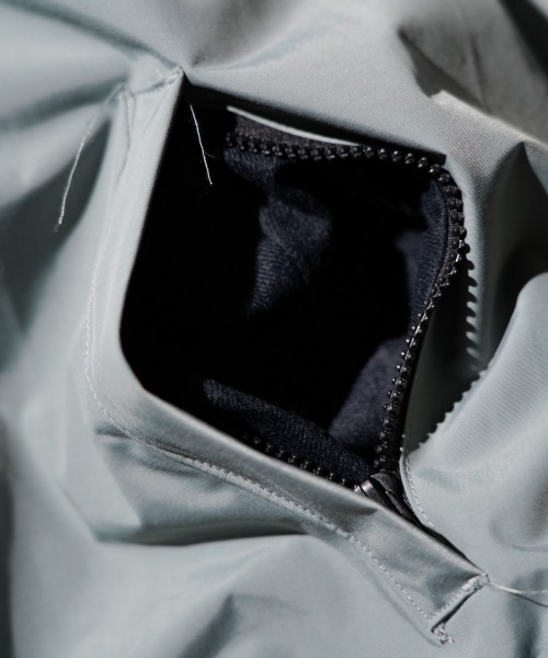 MILITARY（ミリタリー）の「U.S MILITARY / ユーエスミリタリー ARMY PRINTED TRAINING JACKET アーミープリントトレーニングジャケット（ミリタリージャケット・メンズ・グレー・XX-LARGE）」の5枚目の写真