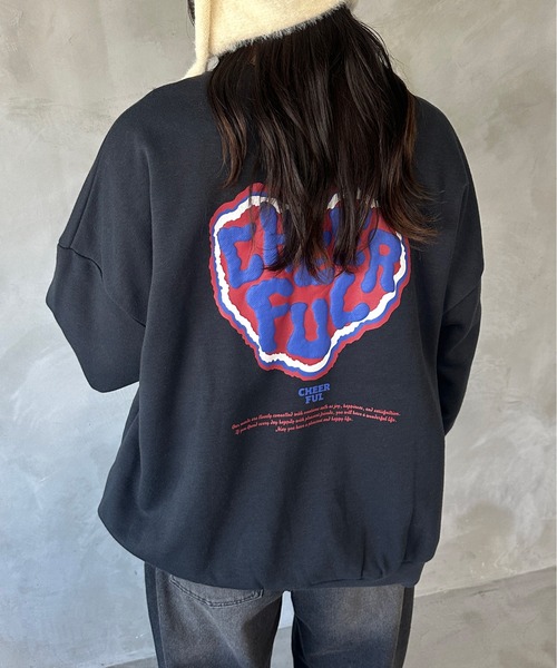 kutir（クティール）の「裏起毛ぷくぷくハートスウェットプルオーバー（スウェット・レディース・オートミール/チャコールグレー/オフホワイト・FREE）」の3枚目の写真