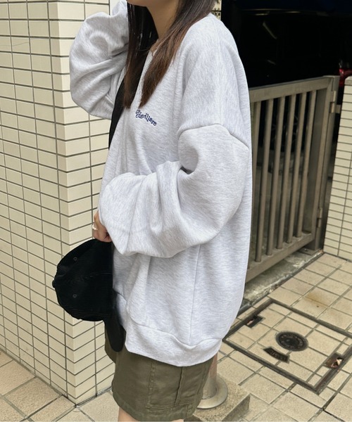 kutir（クティール）の「裏起毛ぷくぷくハートスウェットプルオーバー（スウェット・レディース・オートミール/チャコールグレー/オフホワイト・FREE）」の5枚目の写真