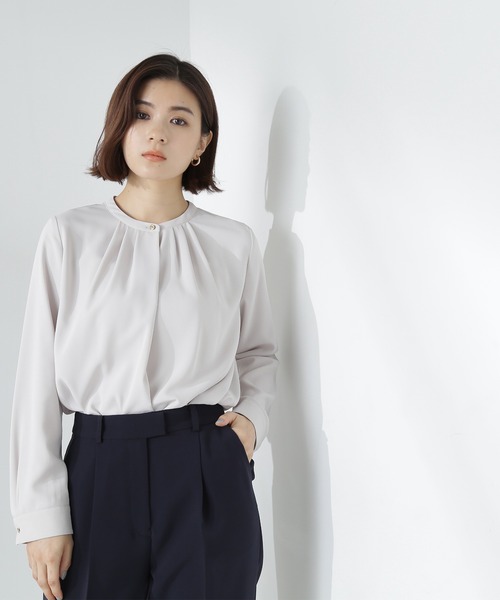 NATURAL BEAUTY BASIC（ナチュラルビューティーベーシック）の「◇フロントタックブラウス（シャツ/ブラウス・レディース・オフホワイト/ラベンダー/グレイッシュベージュ/ライトグリーン・MEDIUM/SMALL）」の15枚目の写真