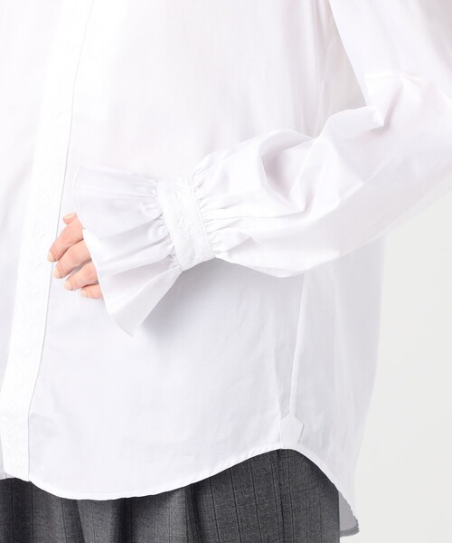 BOURRIENNE ParisX（ブリエンヌパリディス）の「BOURRIENNE BOUDIR フリルネックシャツ（シャツ/ブラウス・レディース・ホワイト・36）」の8枚目の写真