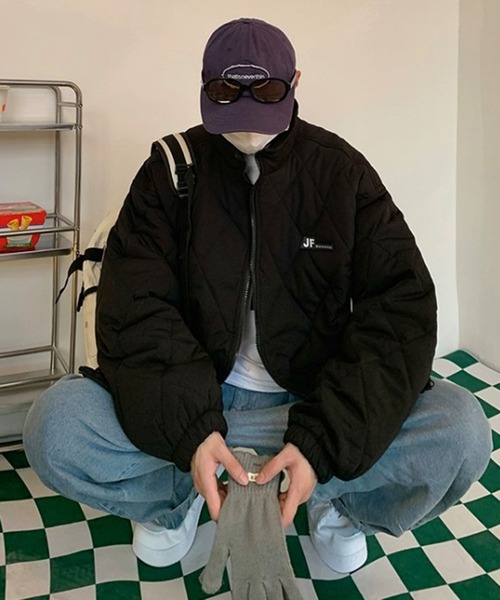 【BENDER TOKYO】オーバーサイズ ワンポイント ワッペンロゴ スタンドカラー キルティングブルゾン/中綿ブルゾン