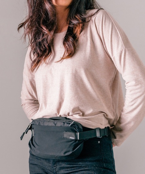 Matador(マタドール)の「Matador/マタドール ReFraction Packable Sling/リフラクションパッカブルスリング(ボディバッグ/ウエストポーチ・メンズ・ホワイト/ブルー/ブラック・FREE)」の16枚目の写真