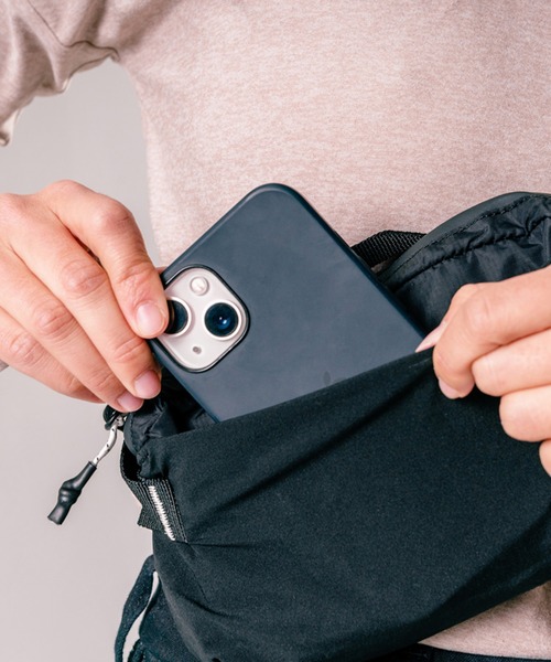 Matador(マタドール)の「Matador/マタドール ReFraction Packable Sling/リフラクションパッカブルスリング(ボディバッグ/ウエストポーチ・メンズ・ホワイト/ブルー/ブラック・FREE)」の12枚目の写真