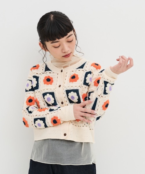 MERLOT（メルロー）の「かぎ針編みカーディガン（カーディガン/ボレロ・レディース・ブラック/ナチュラル・FREE）」の12枚目の写真