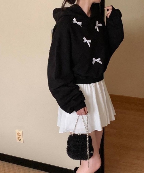 almo(アルモ)の「メニーリボンスエットパーカー(BQ)(パーカー・レディース・ブラック・FREE)」の6枚目の写真