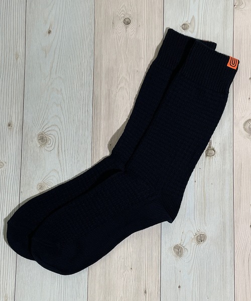 UNIVERSAL OVERALL（ユニバーサルオーバーオール）の「UNIVERSAL OVERALL　ユニバーサルオーバール　メンズクルーソックス（ソックス/靴下・メンズ・グリーン/ホワイト/レッド/グリーン系/パープル/オレンジ/イエロー/オレンジ系1/ネイビー/ベージュ/ブルー/パープル系/ブラック系/レッド系/ブルー系2/グレー/ブラック/ブルー系3/ライム/グレー系1/ブラック系1/ダークネイビー/グリーン系2/ブラック系3/パープル系1/イエロー系1/オレンジ系2/オレンジ系3/ダークブルー/オレンジ系4/ブラック系2/グリーン系1/グリーン系3/ブルー系4/ホワイト系/ホワイト系2/サックスブルー/レッド系1/ネイビー系1・25-27/25-27CM/25～27cm）」の18枚目の写真