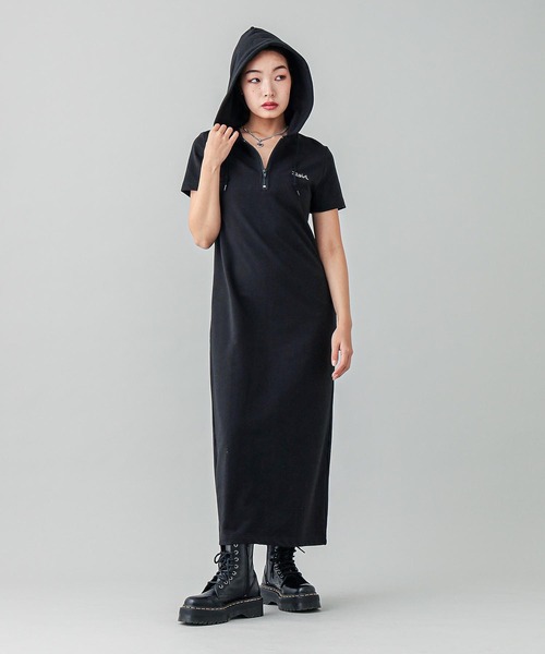 X-girl（エックスガール）の「HALF ZIP HOODED LONG DRESS（ワンピース・レディース・ブラック/オリーブ/ライトパープル・S/M）」の4枚目の写真