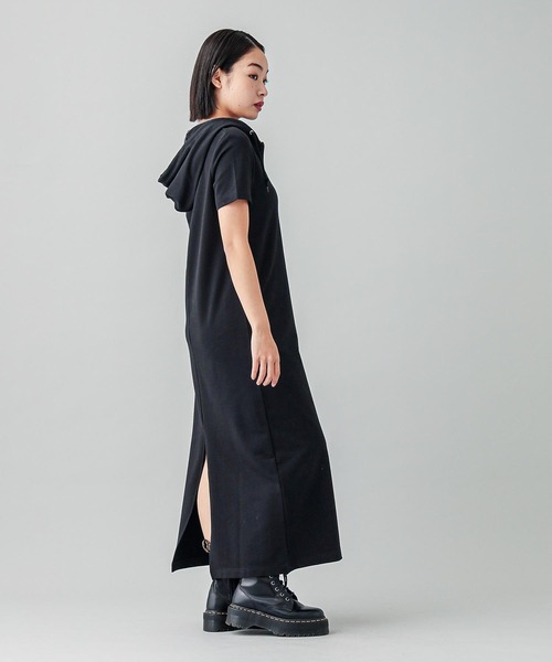 X-girl（エックスガール）の「HALF ZIP HOODED LONG DRESS（ワンピース・レディース・ブラック/オリーブ/ライトパープル・S/M）」の5枚目の写真