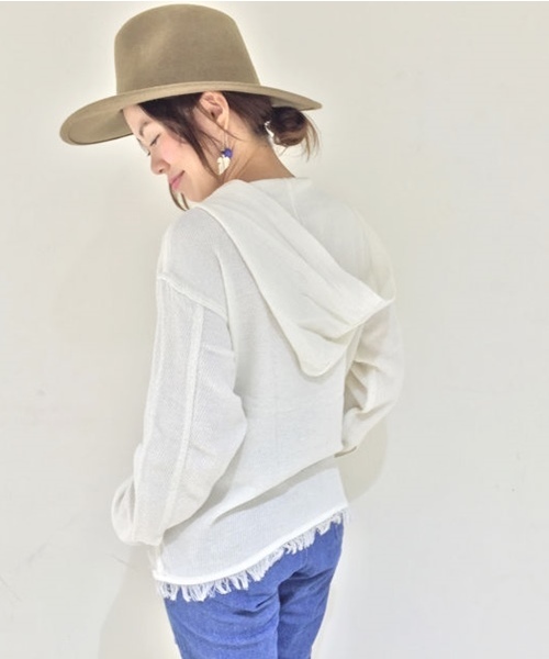 Kastane（カスタネ）の「カルゼフリンジフードPO（シャツ/ブラウス・レディース・カーキ/レッド/ホワイト/ピンク・FREE）」の2枚目の写真