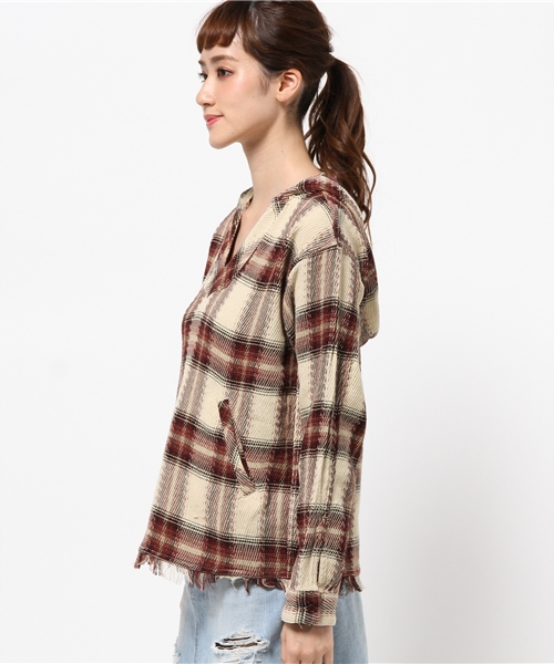 Kastane（カスタネ）の「カルゼフリンジフードPO（シャツ/ブラウス・レディース・カーキ/レッド/ホワイト/ピンク・FREE）」の6枚目の写真