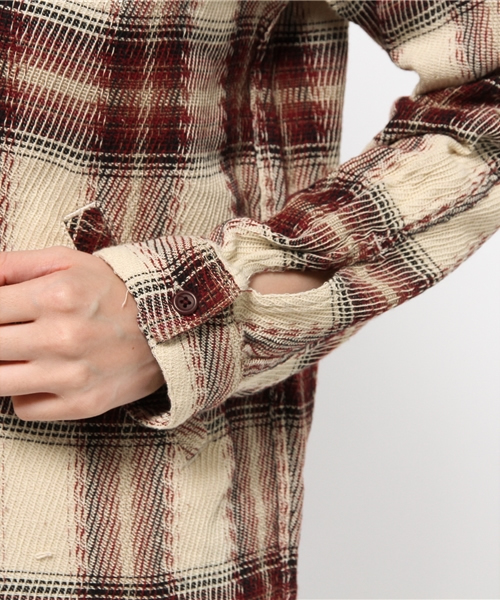 Kastane（カスタネ）の「カルゼフリンジフードPO（シャツ/ブラウス・レディース・カーキ/レッド/ホワイト/ピンク・FREE）」の9枚目の写真