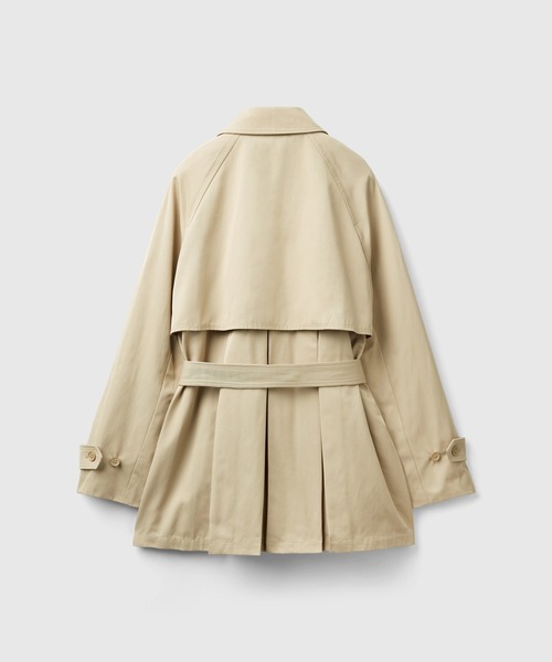 BENETTON (UNITED COLORS OF BENETTON)（ベネトンユナイテッドカラーズオブベネトン）の「ベルト付きショート丈トレンチコート（トレンチコート・レディース・ベージュ・XX-SMALL/X-SMALL/SMALL/MEDIUM）」の7枚目の写真