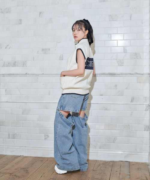 ANDGEEBEE(アンジービー)の「バックロゴジップベスト(ベスト・レディース・アイボリー/チャコールグレー・FREE)」の19枚目の写真