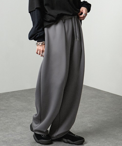 Alfred Alex(アルフレッドアレックス)の「【Alfred Alex】ダブルフェイスディープタック ハイウエストイージーパンツ(その他パンツ・メンズ・アイボリー/チャコール/ライトグレー/ブラック/グレー・L/M/S)」の4枚目の写真