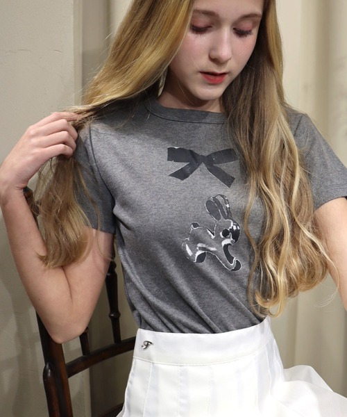 titty＆Co. PETIT（ティティアンドコープティ）の「うさぎリボンTシャツ（Tシャツ/カットソー・レディース・ライトベージュ/チャコールグレー・FREE）」の7枚目の写真