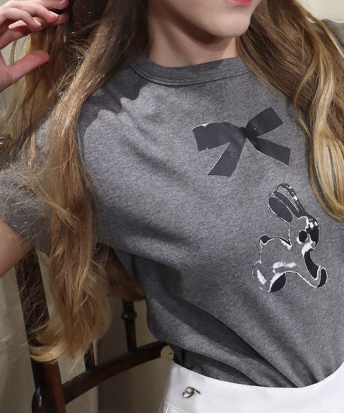 titty＆Co. PETIT（ティティアンドコープティ）の「うさぎリボンTシャツ（Tシャツ/カットソー・レディース・ライトベージュ/チャコールグレー・FREE）」の6枚目の写真