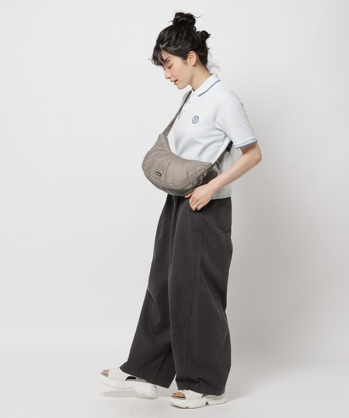 niko and...（ニコアンド）の「ラメラインエンブレムポロシャツ（ポロシャツ・レディース・オフホワイト/ブルー/ブラック・MEDIUM/LARGE）」の15枚目の写真
