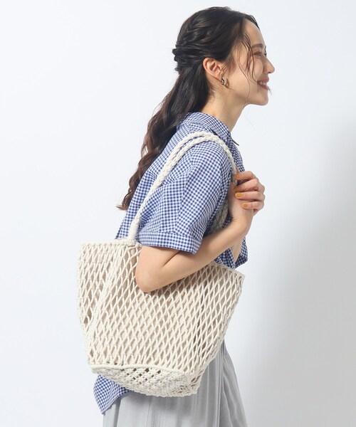 SHOO・LA・RUE（シューラルー）の「◆【マチあり】マクラメトートバッグ（トートバッグ・レディース・アイボリー/キャメル/イエロー・00）」の7枚目の写真