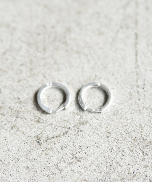 Magine（マージン）の「SV925 FLAT HOOP PIERCE(S) 12mm:シルバー フラットデザイン フープピアス（ピアス（両耳用）・メンズ・シルバー・FREE）」の12枚目の写真