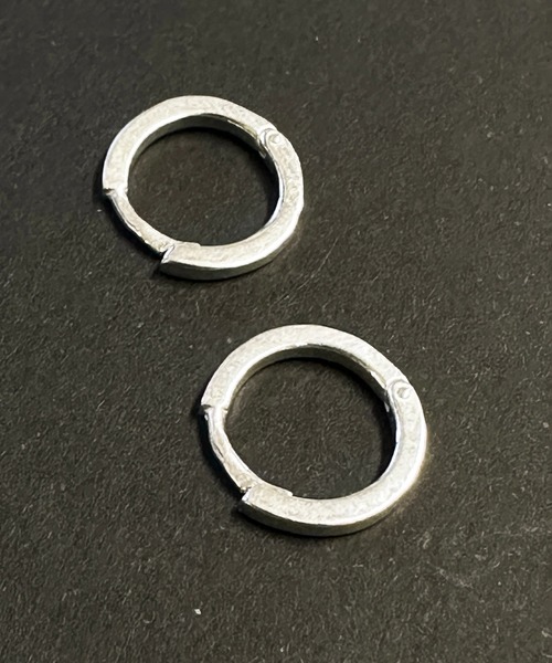 Magine（マージン）の「SV925 FLAT HOOP PIERCE(S) 12mm:シルバー フラットデザイン フープピアス（ピアス（両耳用）・メンズ・シルバー・FREE）」の6枚目の写真