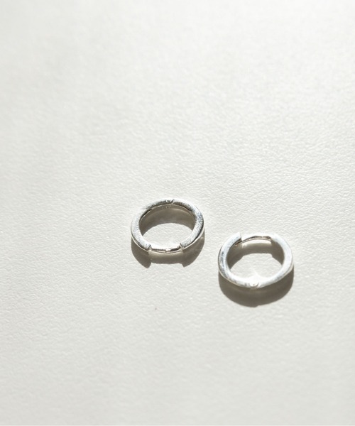 Magine（マージン）の「SV925 FLAT HOOP PIERCE(S) 12mm:シルバー フラットデザイン フープピアス（ピアス（両耳用）・メンズ・シルバー・FREE）」の8枚目の写真