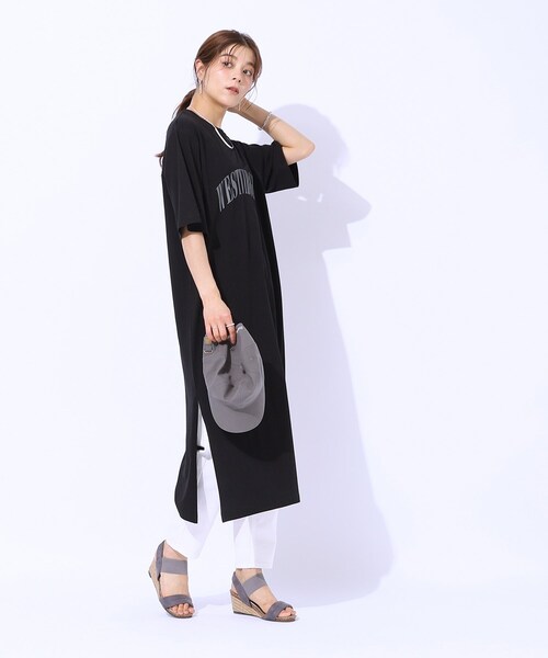 Cutie Blonde（キューティーブロンド）の「【洗える】大人のデイリーカジュアルに サイドスリットTシャツワンピース（ワンピース・レディース・ブラック/ダークグリーン/ナチュラル・02/03/04）」の5枚目の写真